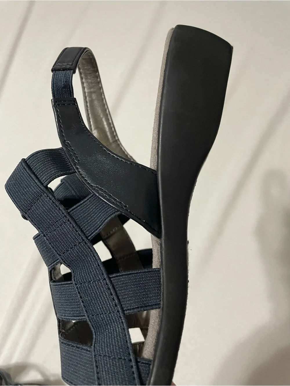 Life Stride Navy Strappy Elastic Band Women's Sandals
